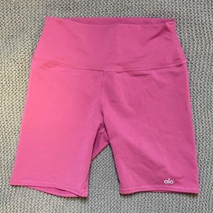 Alo Yoga Mauve Biker Shorts